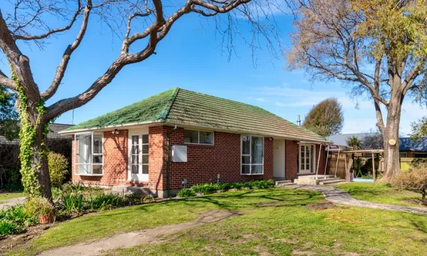 26 New Brighton Road, Shirley